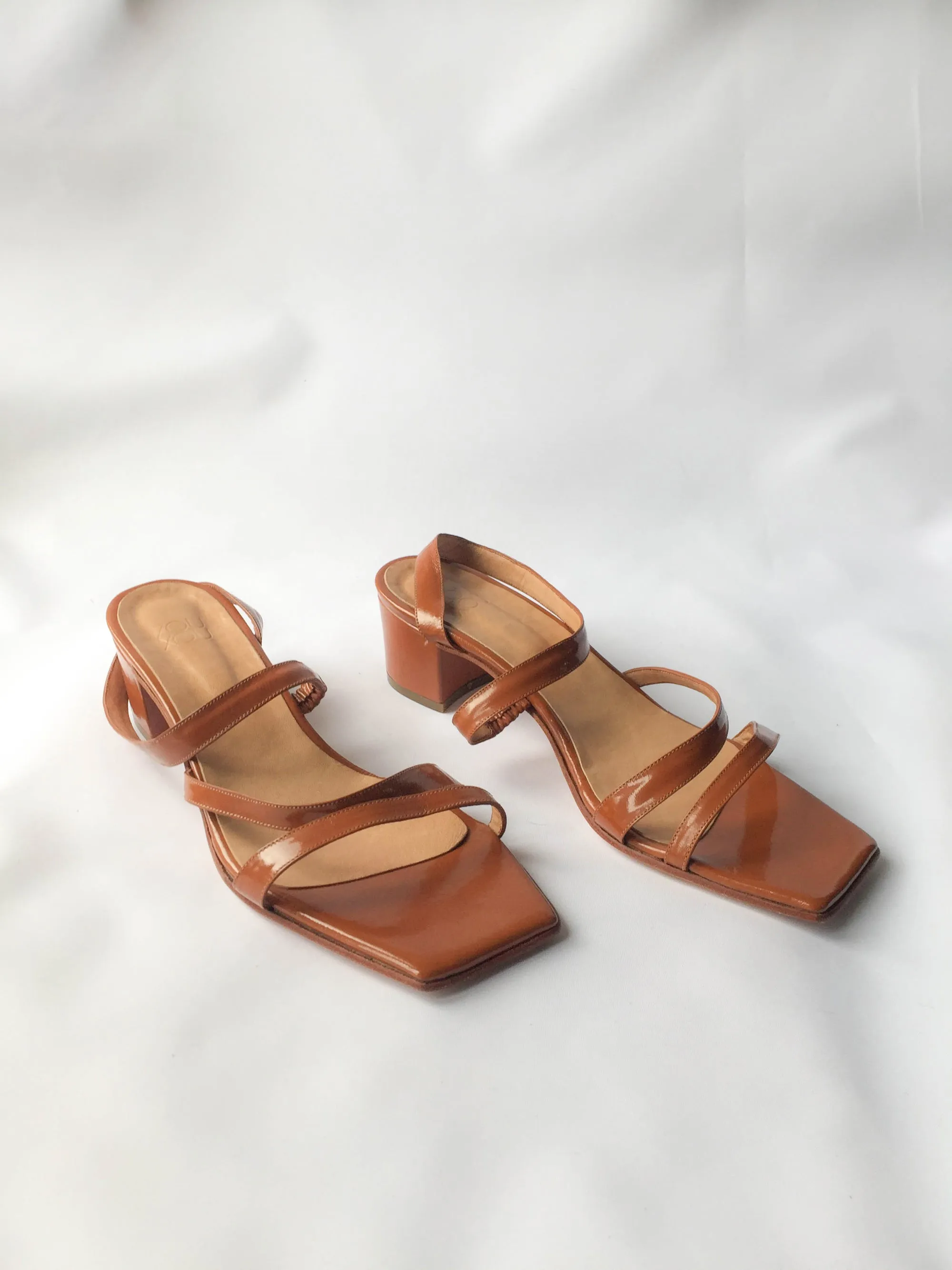 Delfina Sandal in Caramel Patent Size 41