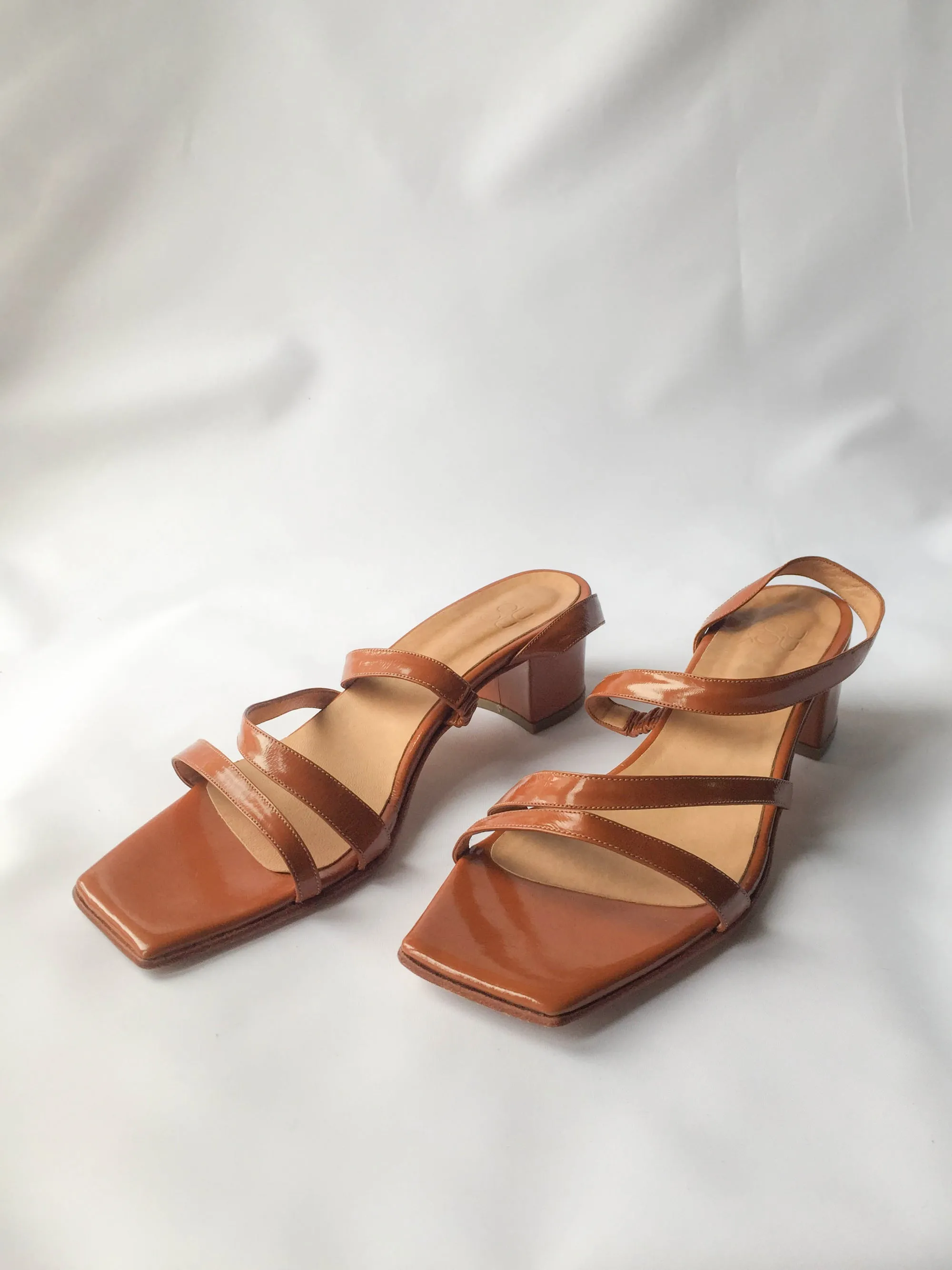 Delfina Sandal in Caramel Patent Size 41