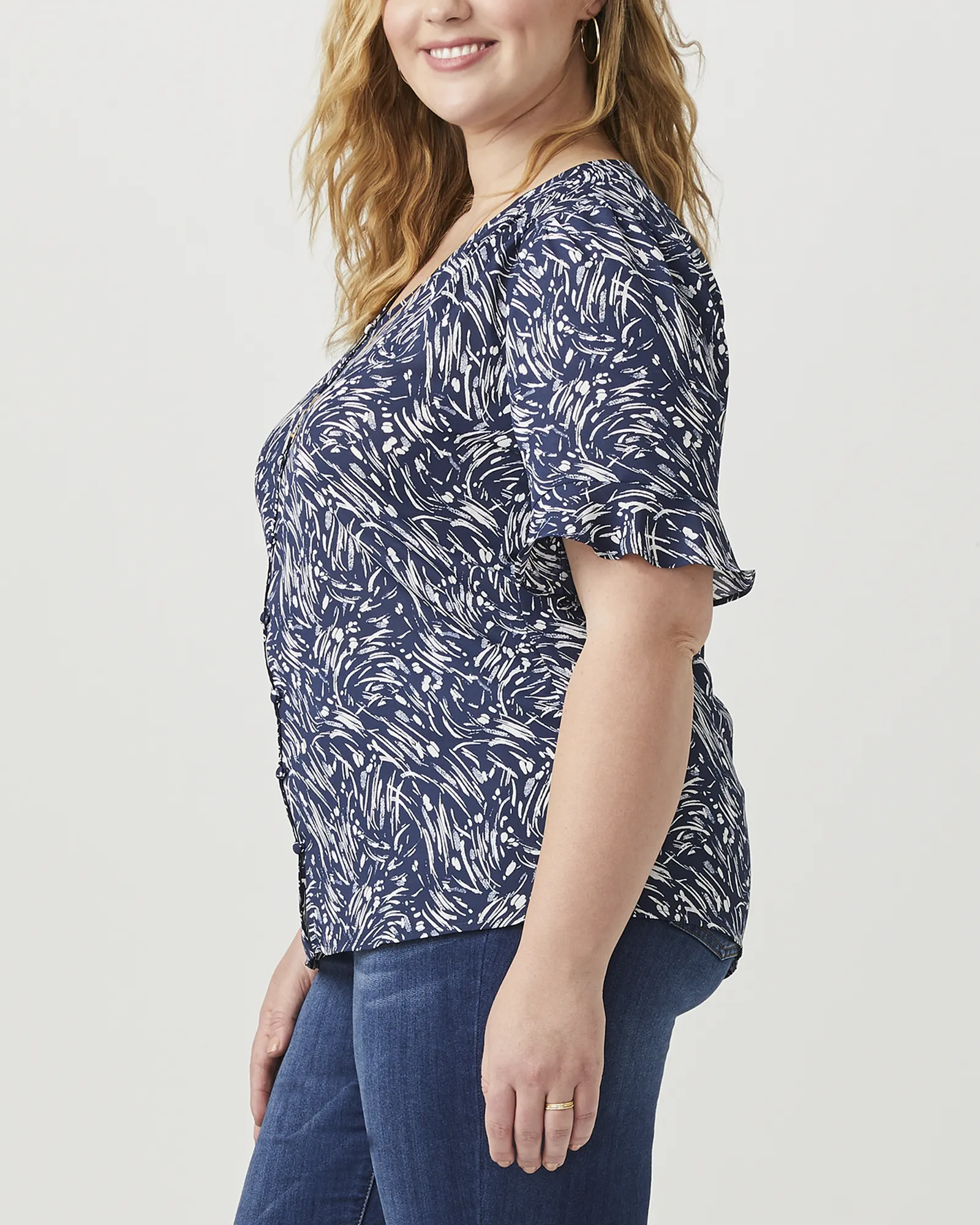 Mila Ruffle Sleeve Blouse | Navy / White