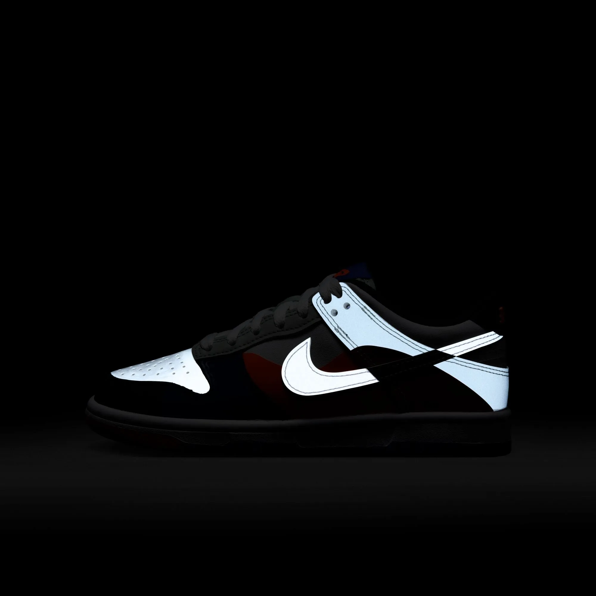 Nike Dunk Low SE (GS) Upside Down